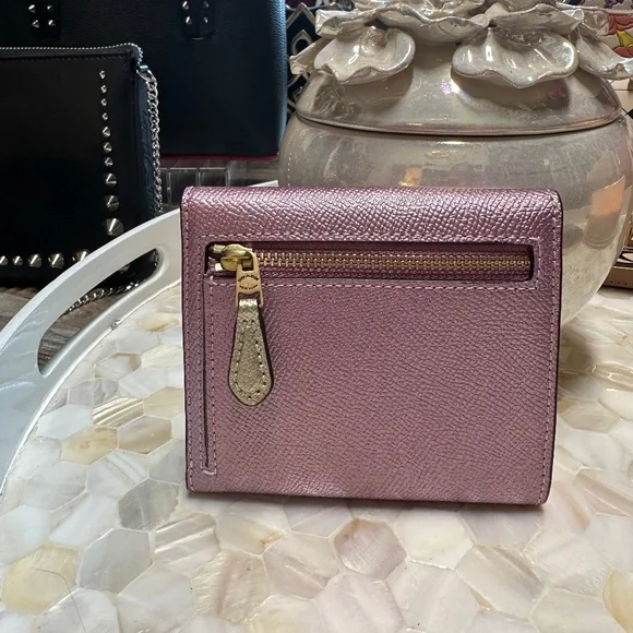 Coach colorblock metallic Wyn wallet so pretty! - Picture 2 of 6